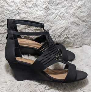 Torrid Size 11W wide black wedge sandals